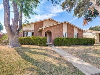 2202  Village Crest Drive 