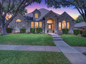 1804  Shadywood Lane 
