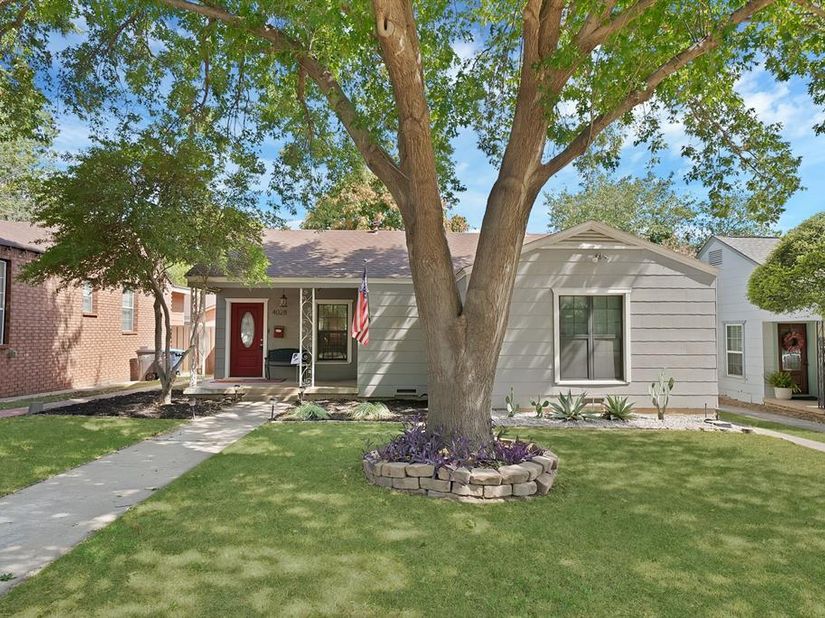 4028  Locke Avenue , Fort Worth Texas 76107