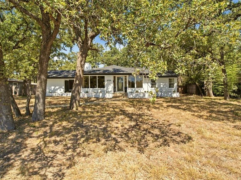 5725  Jacqueline Road , Fort Worth Texas 76112