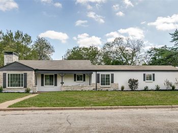 4045  Carolyn Road 