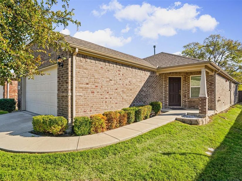 3181  Club Meadows Drive , Frisco Texas 75036