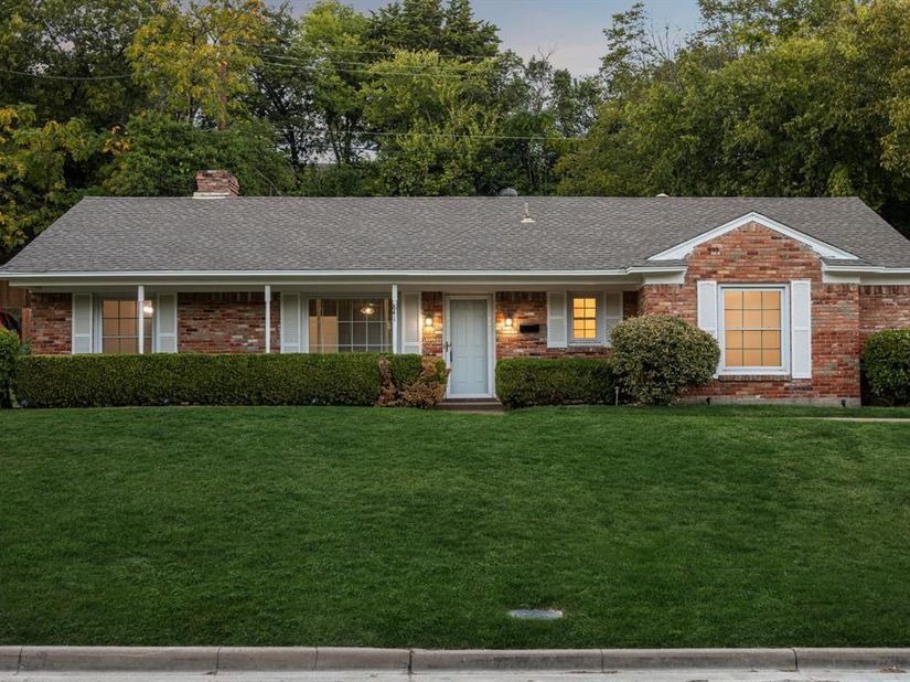 841  Brookwood Drive , Dallas Texas 75224