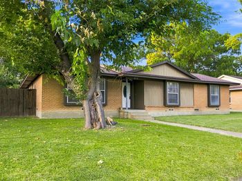 111 W Kenwood Drive 