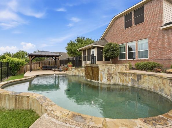 5605  Southern Hills Drive , North Richland Hills Texas 76180