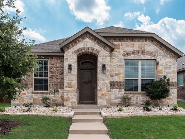 2705  Hancock Lane , Celina Texas 75009
