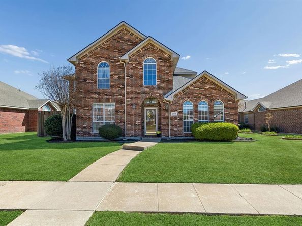 2710  Winterberry Drive , Rowlett Texas 75089
