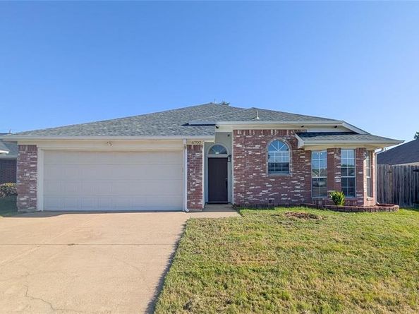 6702  Valley Branch Drive , Arlington Texas 76001