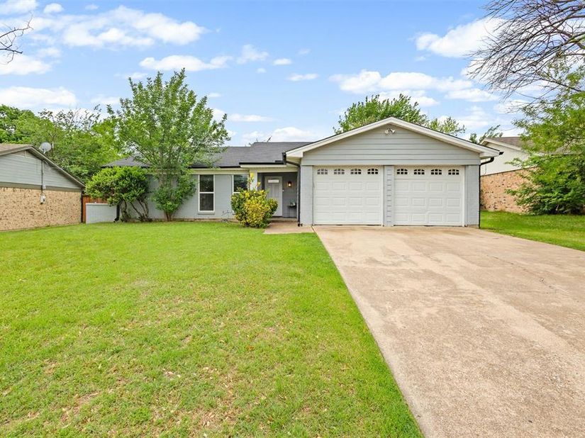 6808  Woodway Drive , Fort Worth Texas 76133