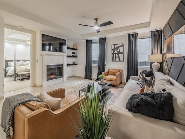 1505  Elm Street  404, Dallas Texas 75201