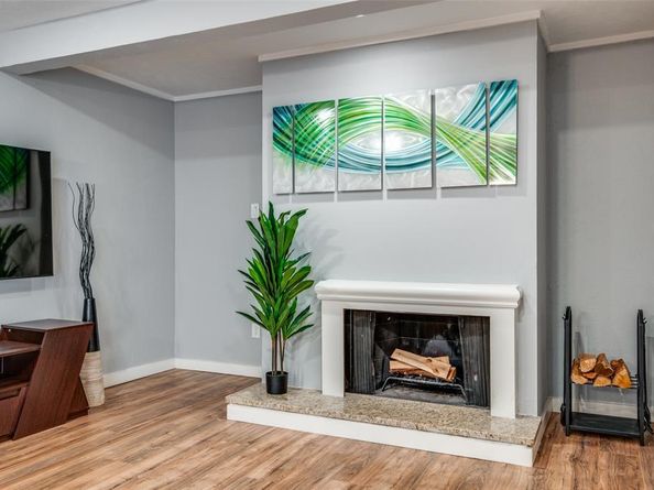 4317  Hartford Street  214, Dallas Texas 75219