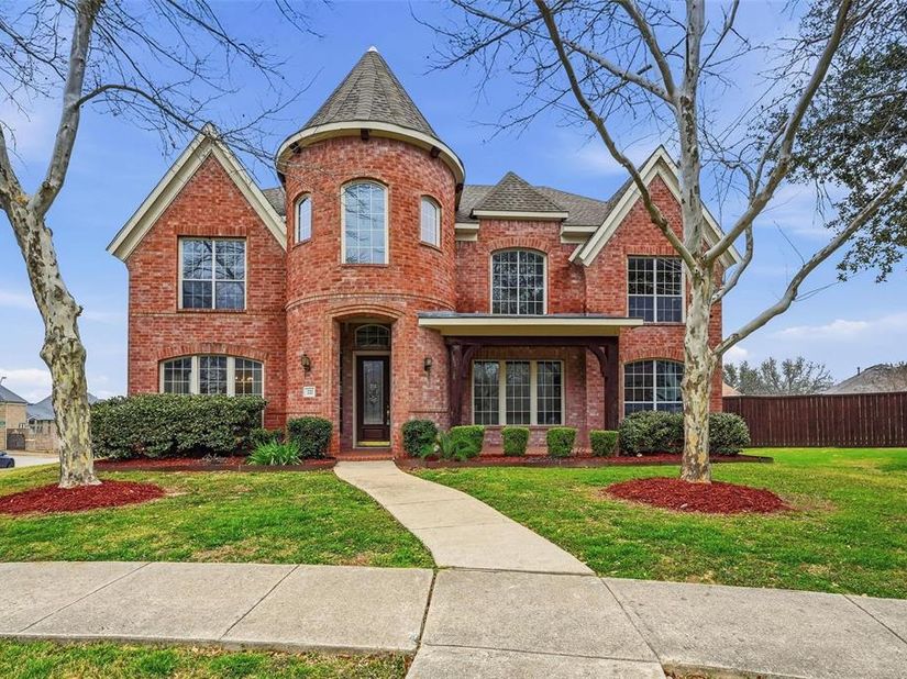 222  River Birch Trail , Garland Texas 75040