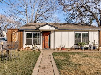 650  Pleasant Oaks Drive 