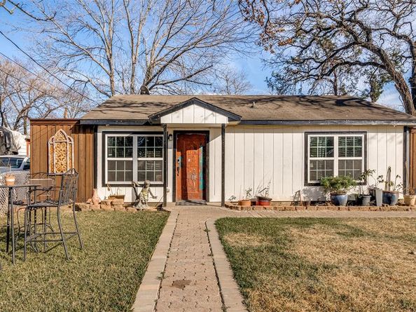 650  Pleasant Oaks Drive , Dallas Texas 75217