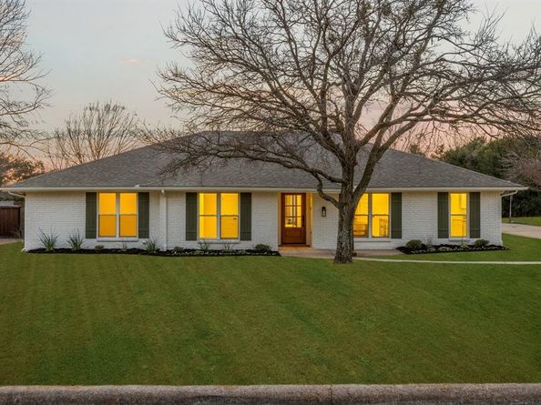 2  Sandra Drive , Heath Texas 75032