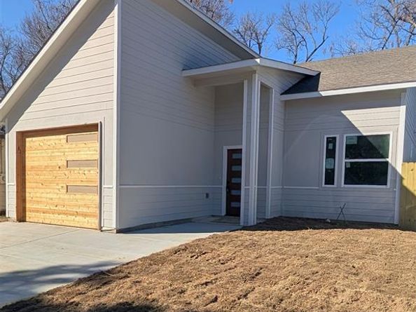 2631  Burger Avenue , Dallas Texas 75215