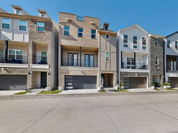 2557  Carmelita Street , Dallas Texas 75212