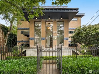 2219 Eastlake Avenue E