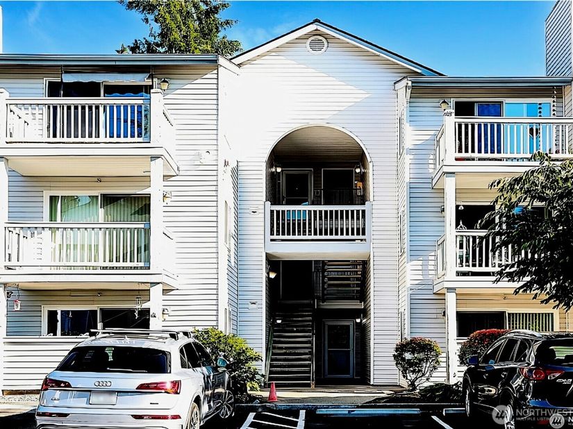 11325 19th Avenue SE B304, Everett WA 98208