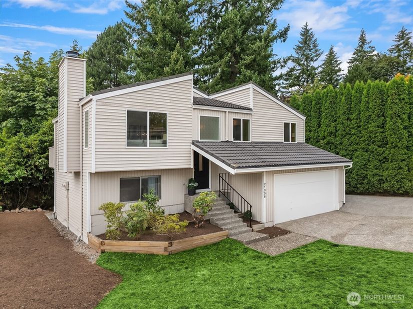 21006 NE 18th Place, Sammamish WA 98074