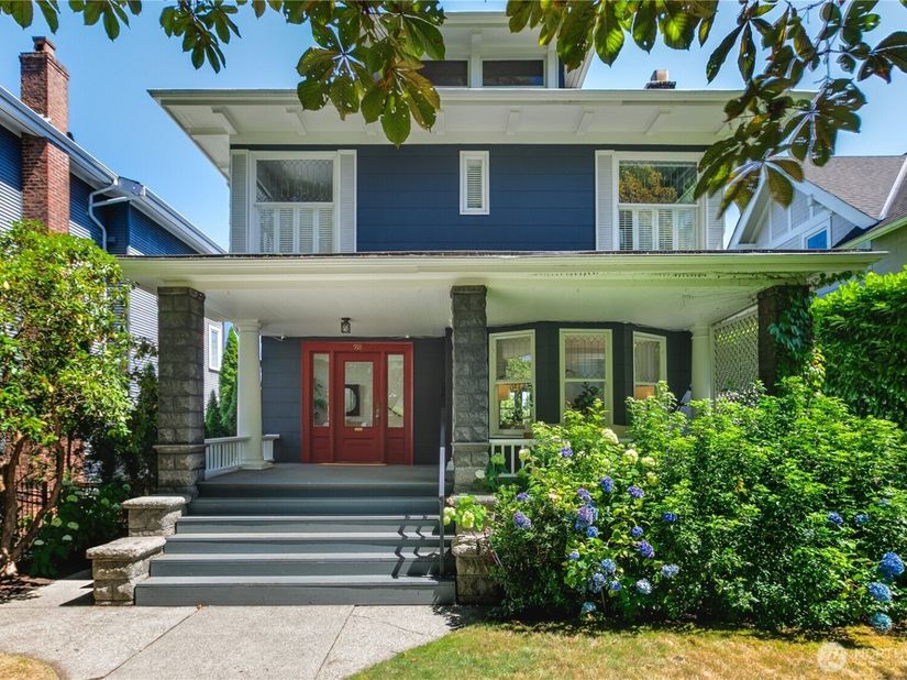 918 18th Avenue E, Seattle WA 98122