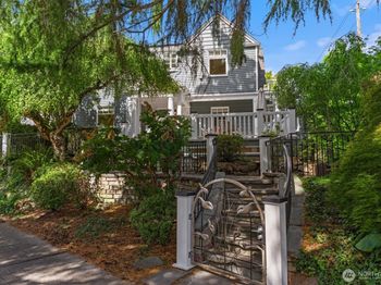 1920 NE Naomi Place