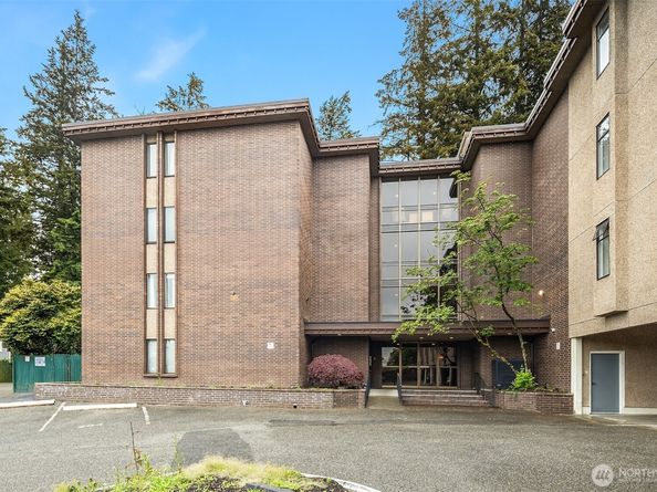 5915 Highway Place 201, Everett WA 98203
