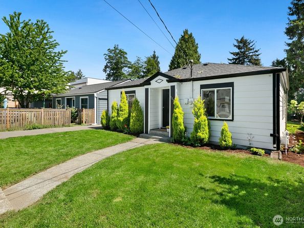 9032 15th Avenue SW, Seattle WA 98106