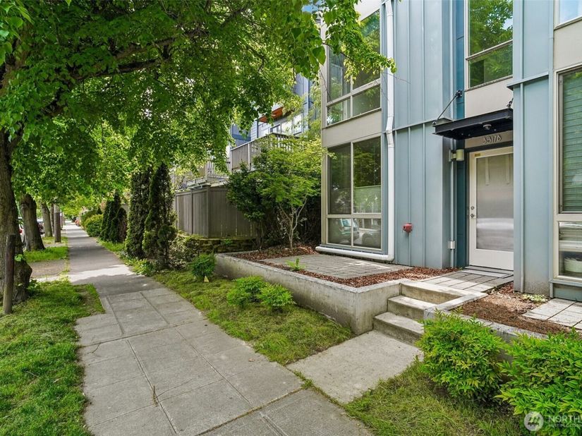 3817 B California Avenue SW, Seattle WA 98116