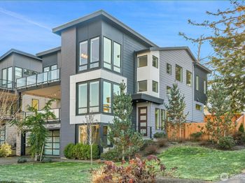 1113 N 39th Court