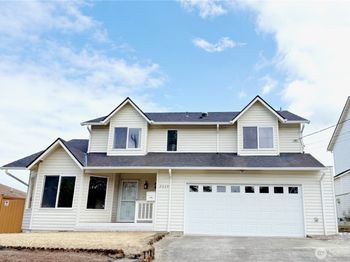 2539 S Graham