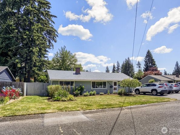 21801 51st Avenue W, Mountlake Terrace WA 98043