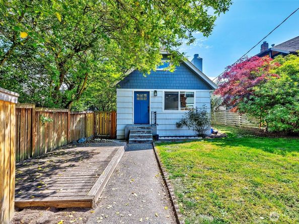 3806 35th Avenue W Unit 1, Seattle WA 98199