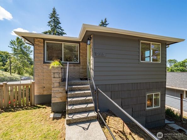 2315 S Bateman Street, Seattle WA 98108