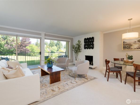 322 N 134th Street 104, Seattle WA 98133