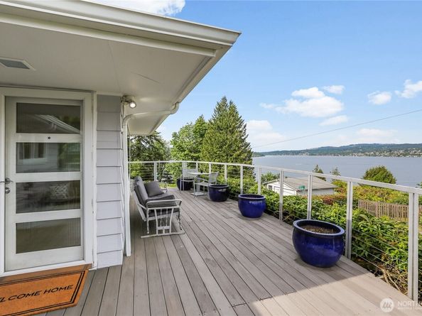 10417 76th Avenue S, Seattle WA 98178
