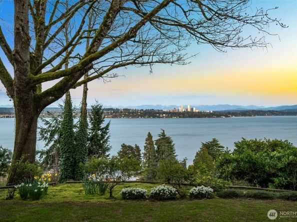 520 36th Avenue E, Seattle WA 98112