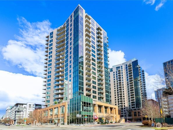 10650 NE 9th Place 1527, Bellevue WA 98004