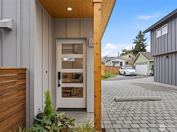 2510 NW 80th Street, Seattle WA 98117