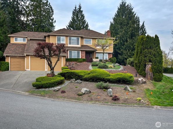 18451 NW Village Park Drive, Issaquah WA 98027