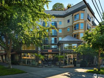 1125 E Olive