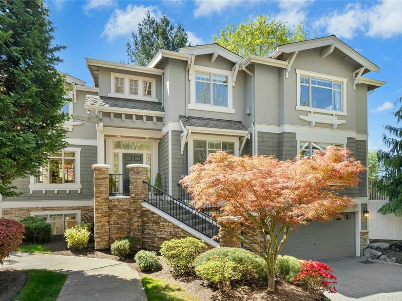 7003 117th Place NE, Kirkland WA 98033