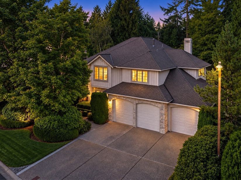 2736 258th Place SE, Sammamish WA 98075