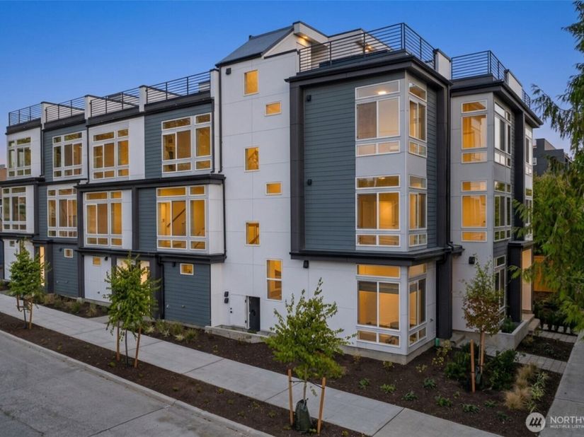 6006 26th Avenue NW, Seattle WA 98107