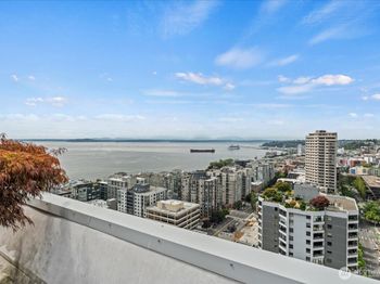 121 Vine Street