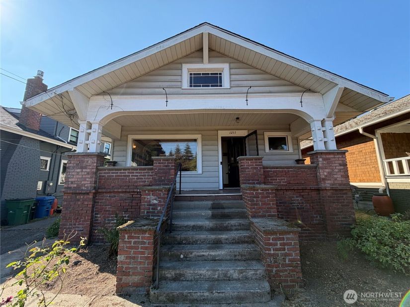 1211 N 50th Street, Seattle WA 98103