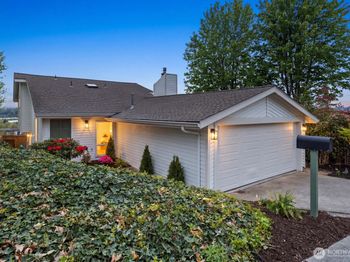 411 Cedar Ave S
