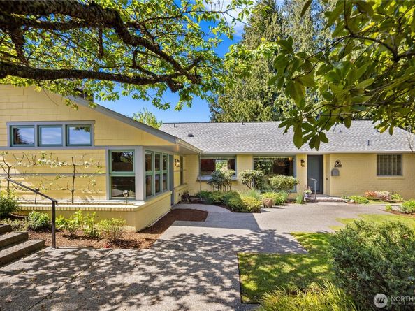 3409 Magnolia Blvd W, Seattle WA 98199