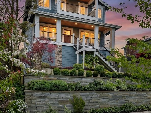 8050 29th Avenue NW, Seattle WA 98117