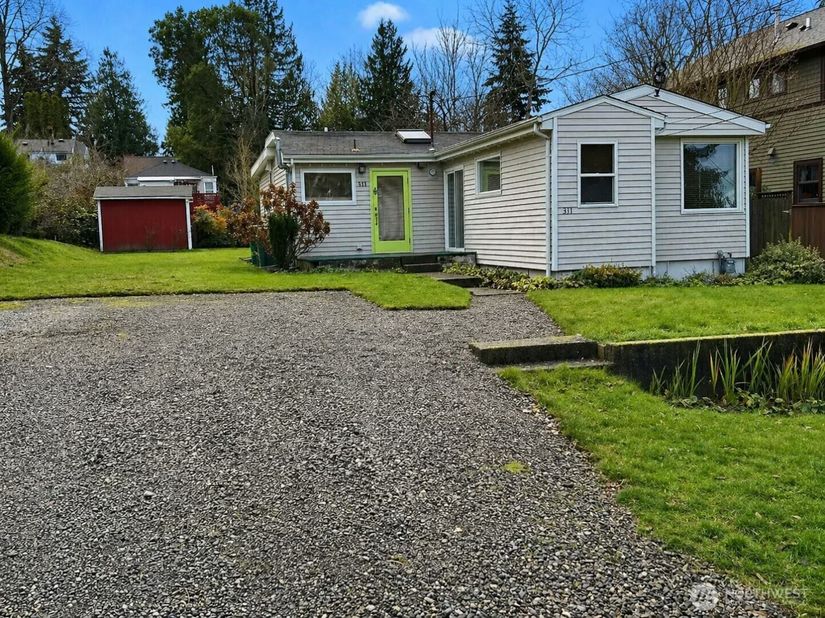 311 NE 95th St, Seattle WA 98115